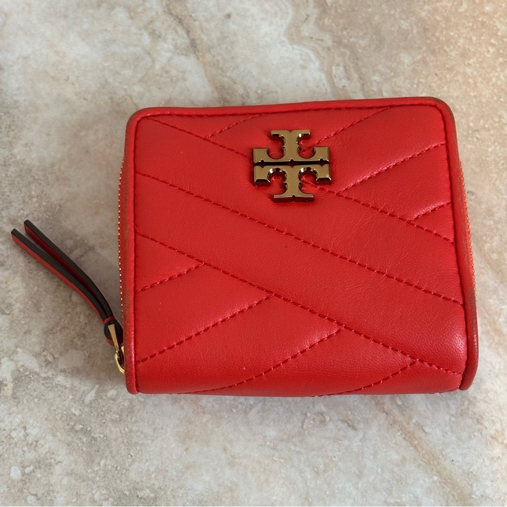 Tory Burch Kira Chevron bi-fold wallet